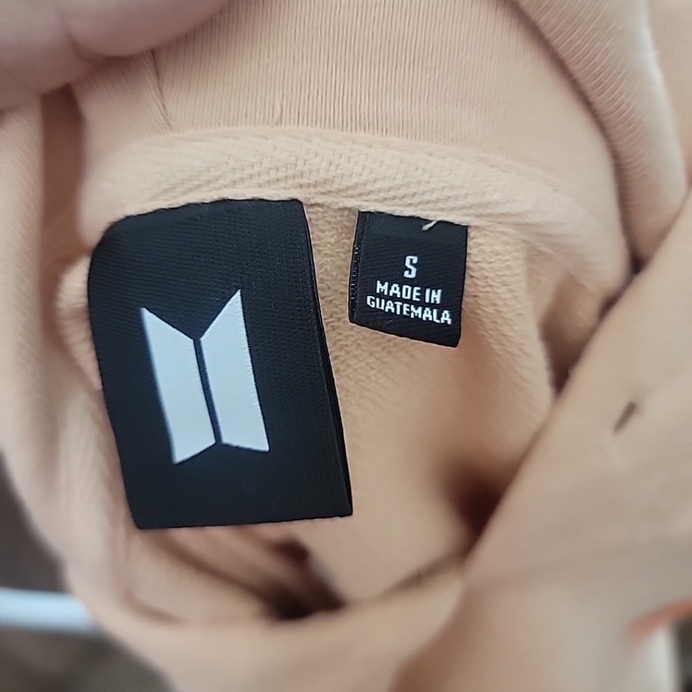 BTS Permission to Dance PTD 2022 — SOLD OUT / Rare Peach Crop Hoodie — Size S - Picture 9 of 9